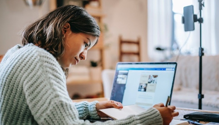 The Reddit Hack That's Quietly Helping People Land Remote Jobs Worldwide