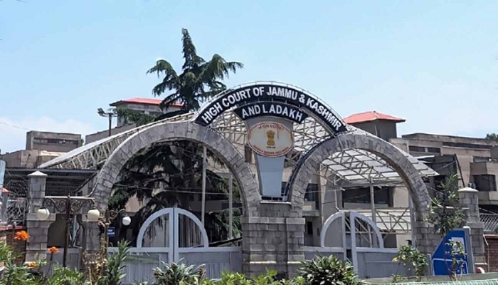 Employee Can’t Be Paid Less Than Minimum Wages Fixed: HC  