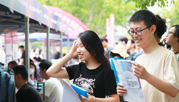 China's tech giants Tencent, Meituan, Baidu lead major hiring drives in 2025