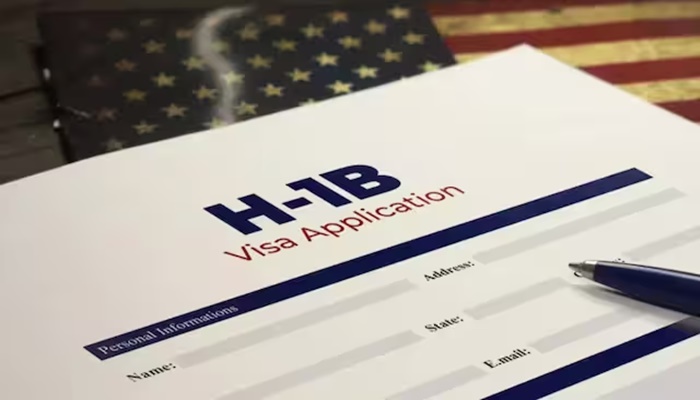 ‘My Wife And Two Kids...:’ Indian Techie’s Post Amid H-1B Visa Row Strikes A Chord