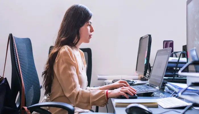 Boss Tells Employee to CC Her Into Every Email, Doesn't Go As Planned