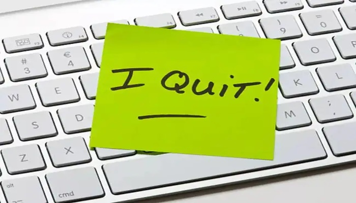 Employee claims trapped after even after end of bond period, managers are blocking job-hunting prospects