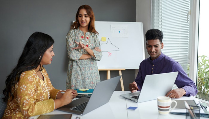 The Average Salary of People With and Without an MBA