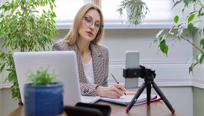 Techie's 'remote job in India or relocate to Vietnam' dilemma splits Internet