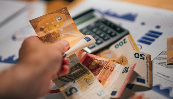 Croatia’s Average Salary Rises to €1,439 in April, IT Workers Still Leading the Pack