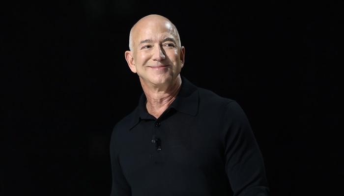 Jeff Bezos’ modest Amazon salary for years was a strategic billion-dollar power play. The income he drew will surprise you