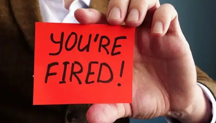 Employee says 'got fired' after complaining about manager, shares what happened in meeting on Reddit