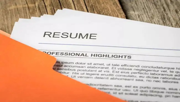 Job hunting or switching careers? These small resume tweaks can land you the role you deserve
