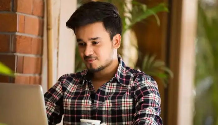 No office, no team, no money — but he did not want 9-to-5 job life. 4 years later, he has 3 offices