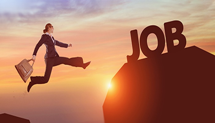 Techie from a tier-3 college beat many rejections to land Rs 16 LPA first job after zero campus placement. Shares his journey on social media