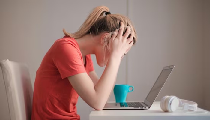 Woman claims co-worker reported her to HR for being 'too quiet': 'I am the villain because...'