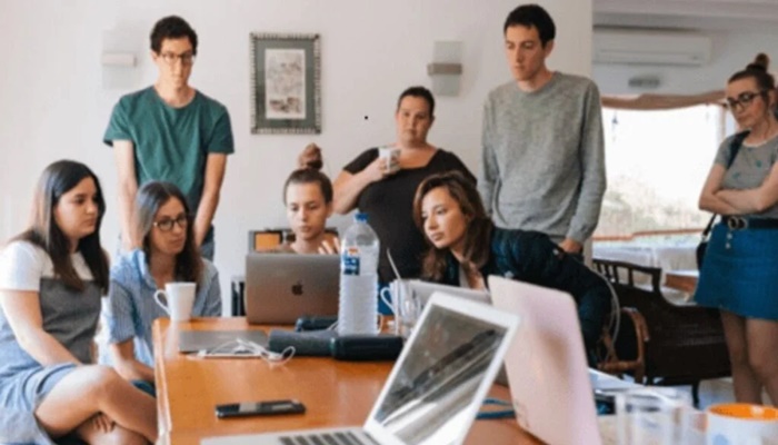 Gen Z and Gen Y prioritise happiness over pay and job security