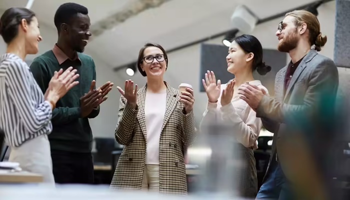 Boss caught feelings, I didn’t reciprocate -- now my work life is a mess: Indian woman