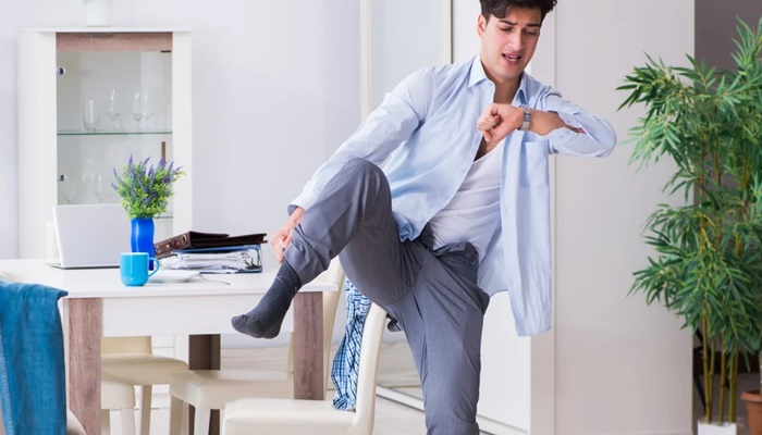 87-year-old CEO's secret to success is being 'on time.' Here's why that rubs Gen Z wrong.