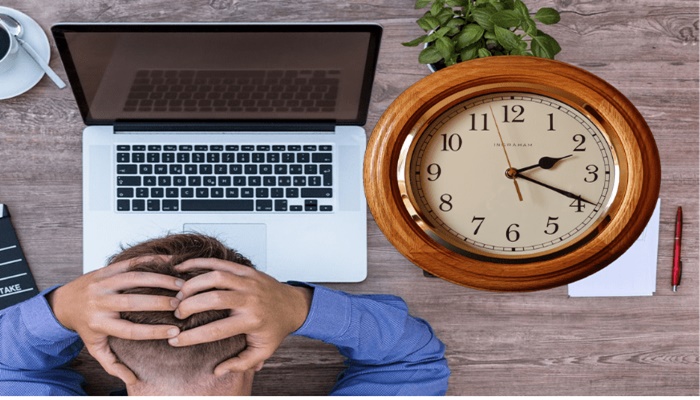 Reddit post on overwork sparks debate on workplace inequity