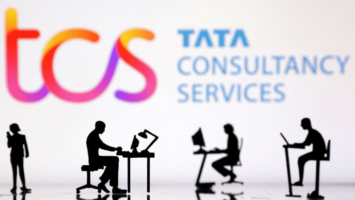 Why do employees stay in TCS for decades? Reddit users weigh in