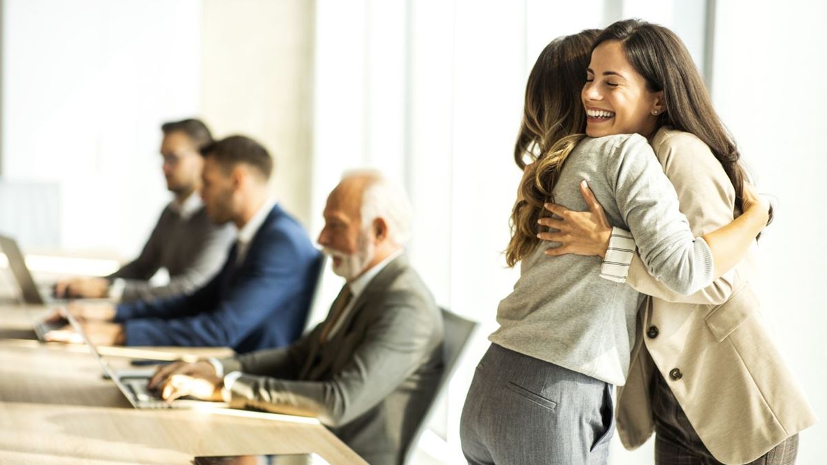 New workplace trend alert! What is 'job-hugging' that American employees are practising?