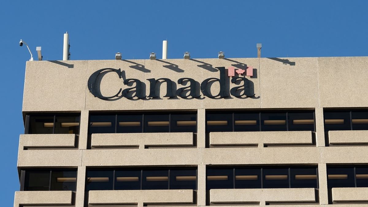 Canadian job insecurity steady, uncertainty rising