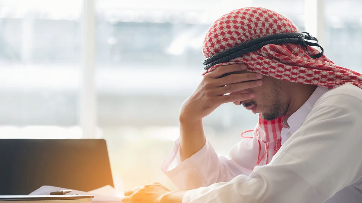 Saudi Arabia warns employers: Salary delays may lead to service suspensions