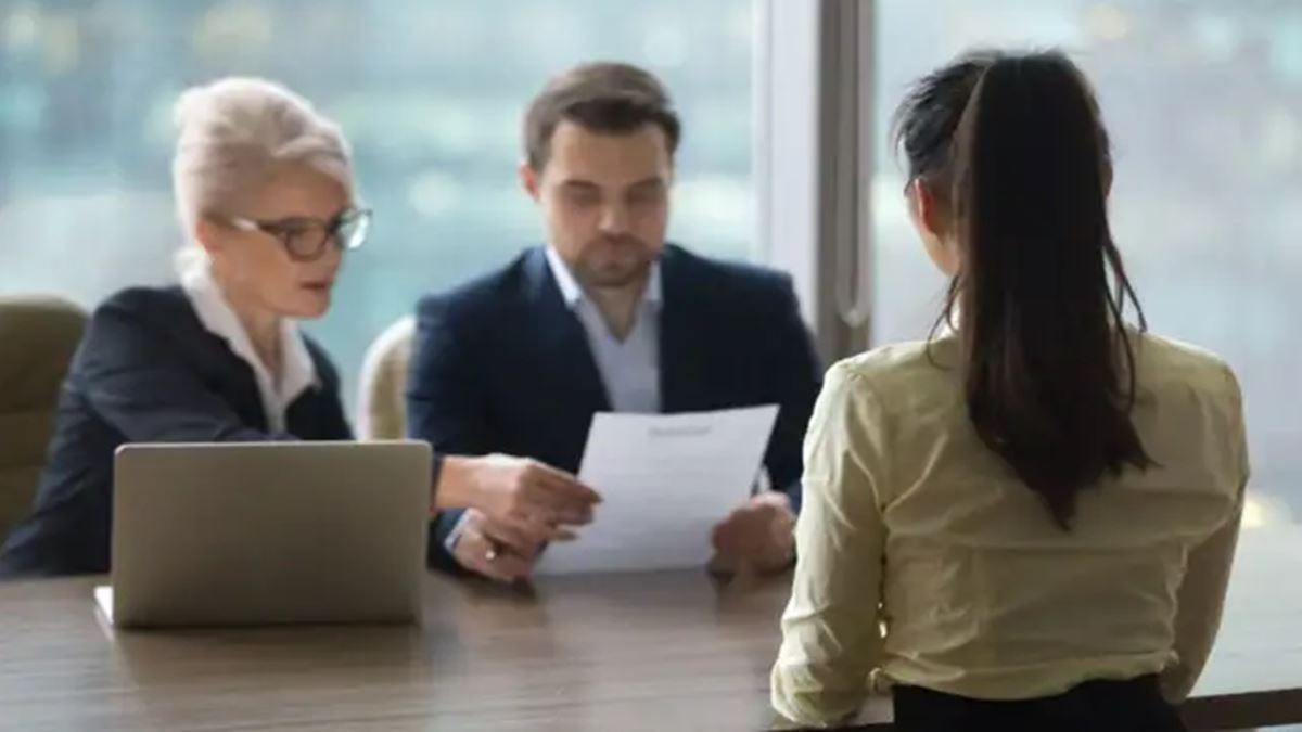 Looking for job switch? MIT study reveasls what employers scan first on your resume