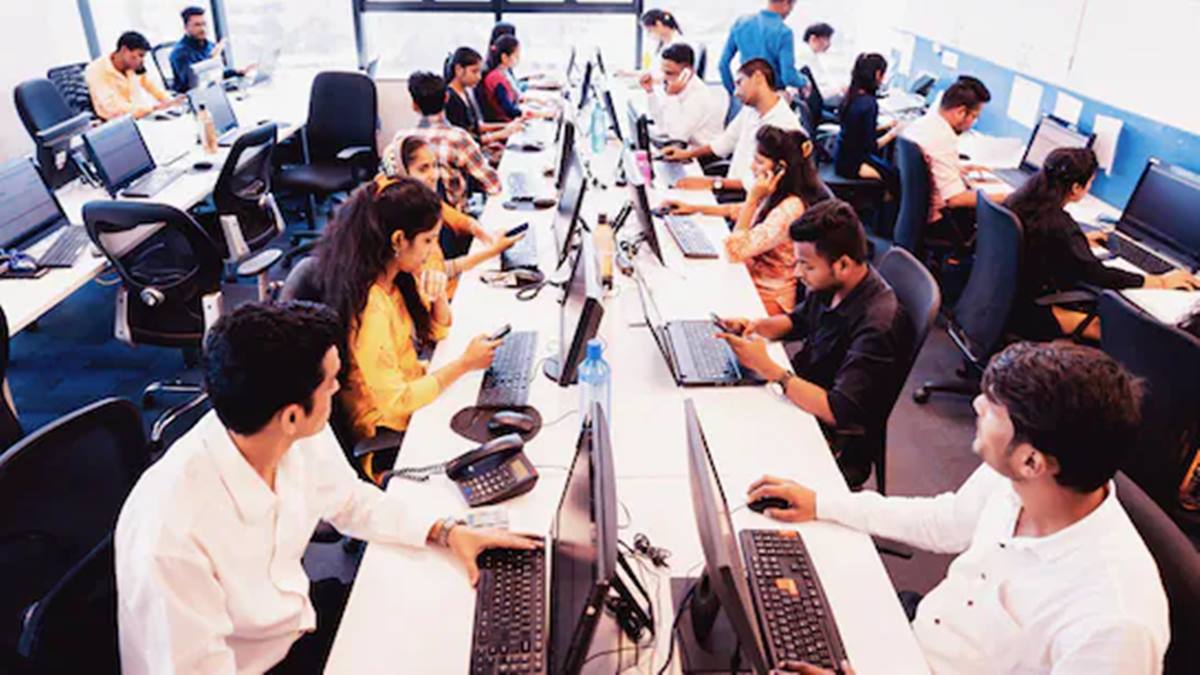 Debate over ‘Monday Absenteeism’ sparks questions on flexibility in Indian workplaces