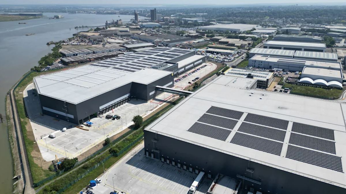 Lidl to create 500 jobs after £435 million investment in warehouses