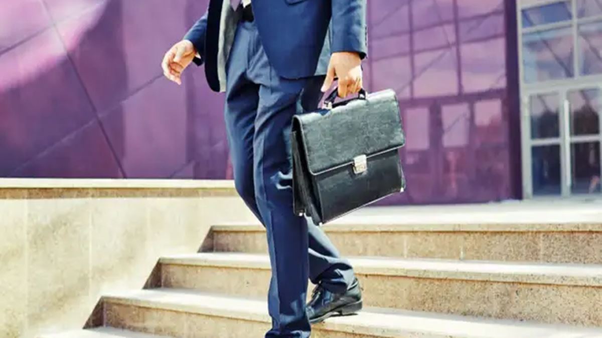 Man makes bold career change, leaves high-paying role for a job AI can’t replace or automate