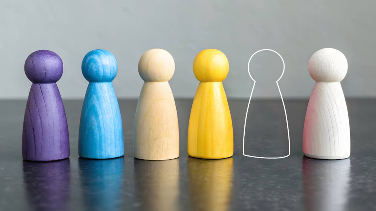 Warning about impact of disappearing middle managers