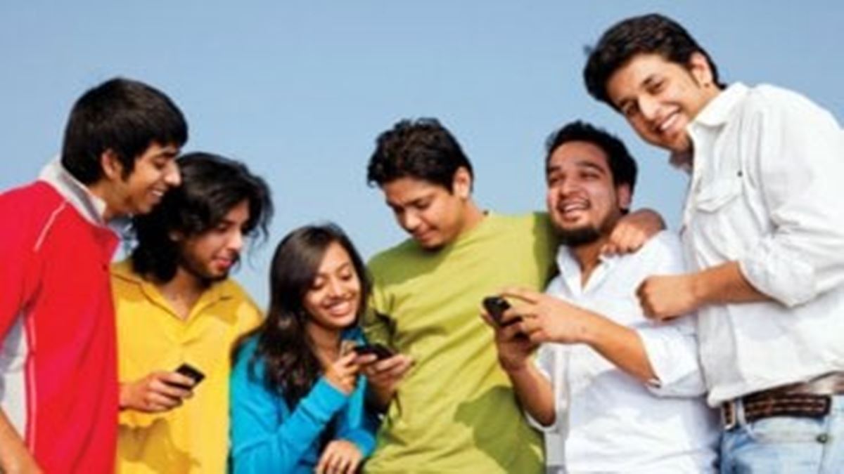 Optimism Persists Among Indians Despite Job Cuts, Slowing Growth