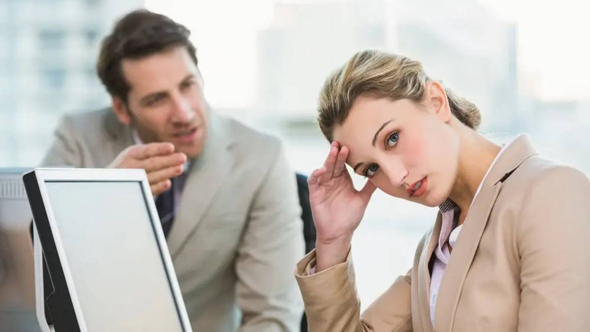 How to deal with a noisy coworker