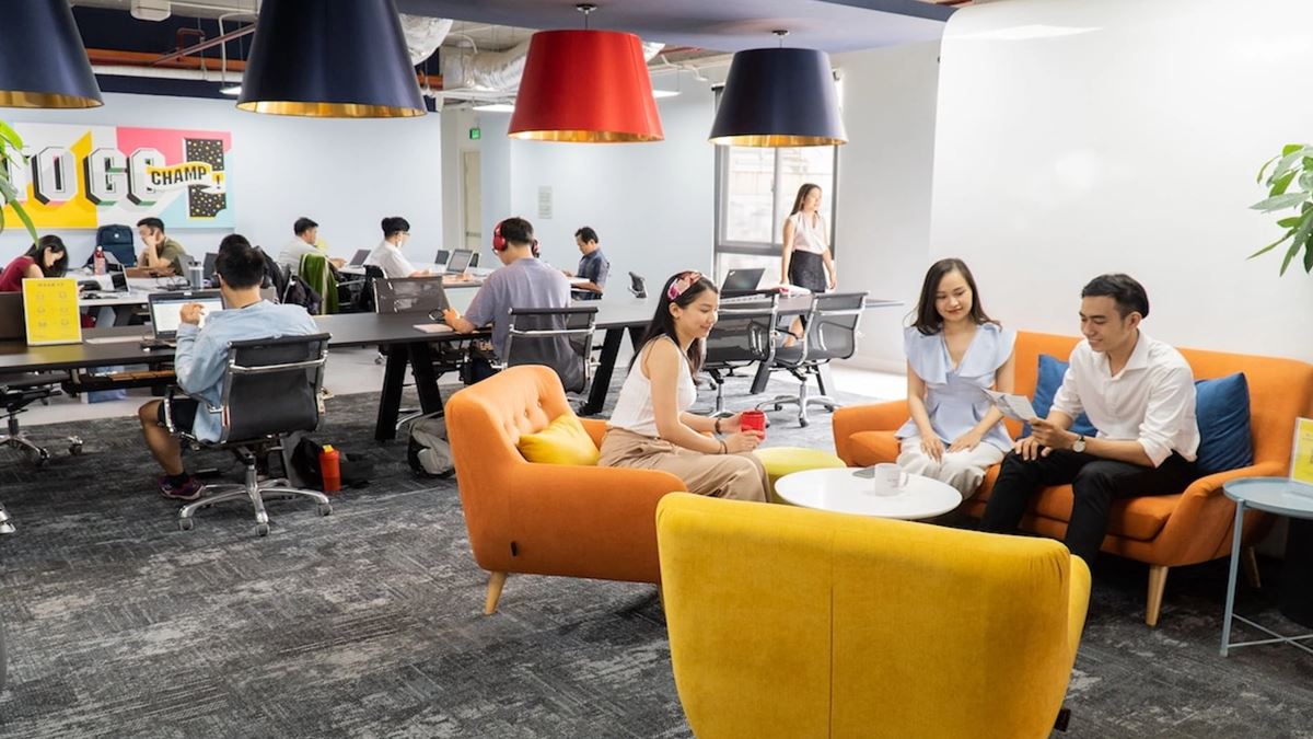 China Gen Z Tackles Unemployment With Fake Office Spaces