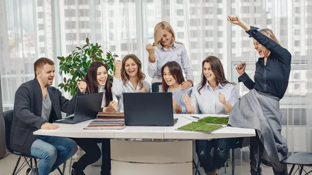 how-to-rebuild-employee-morale-after-corporate-scandals