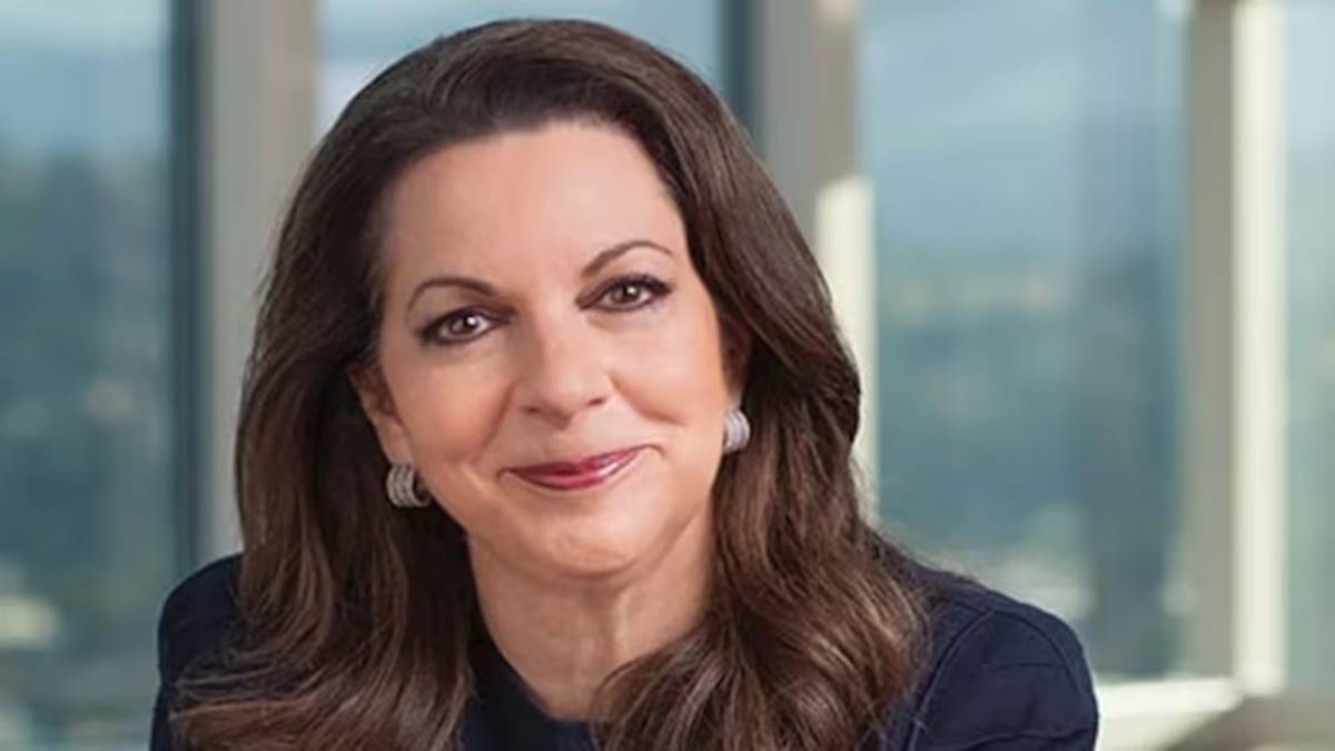 Woman Denied CEO Job Pulls Off $2.3 Billion Comeback, Fires Her Old Boss