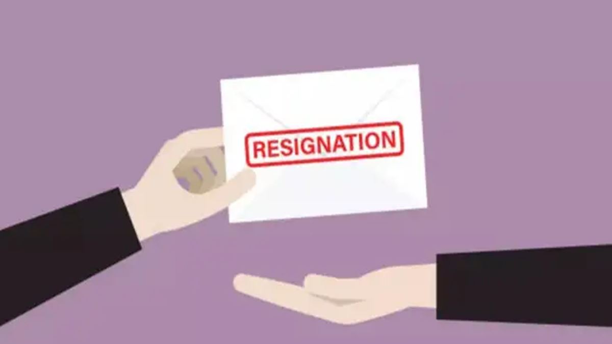 Employee asks for leave after his daughter undergoes surgery; boss’s callous reply leaves him shocked: ‘Put down my resignation…’