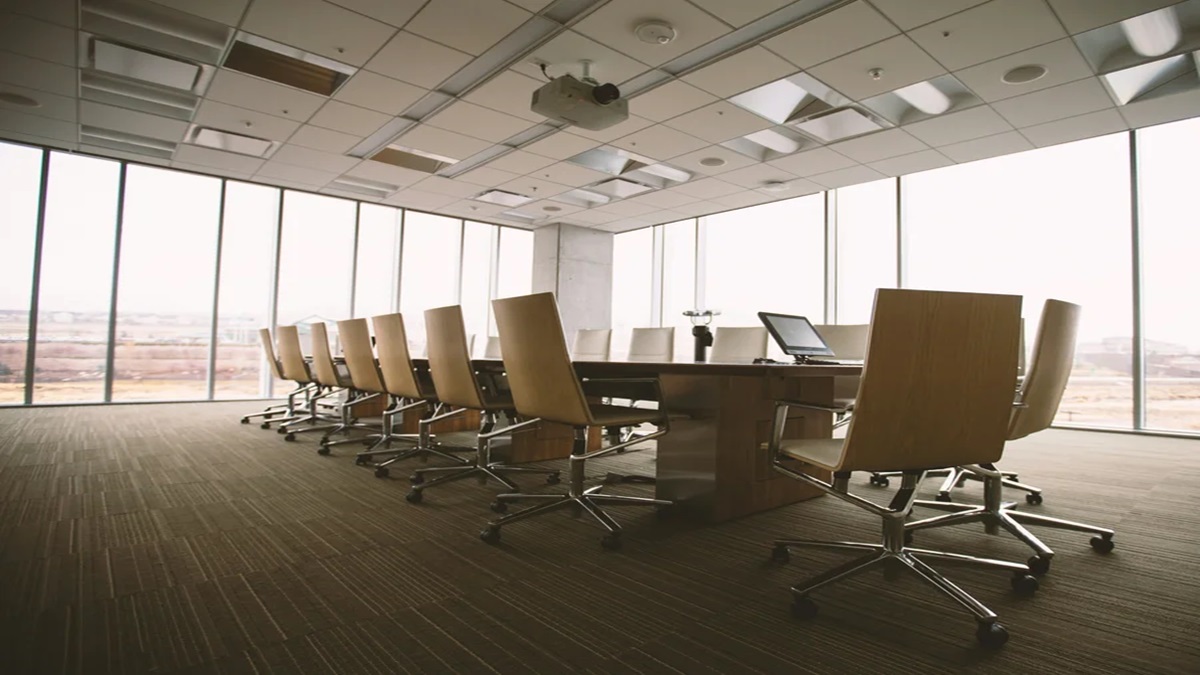 How Can Chief HR Officers Supercharge Employees with AI?