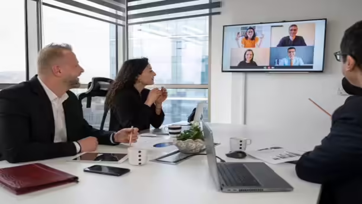 Hybrid work hinges on experience: Employees want flexibility, support, and engaging offices