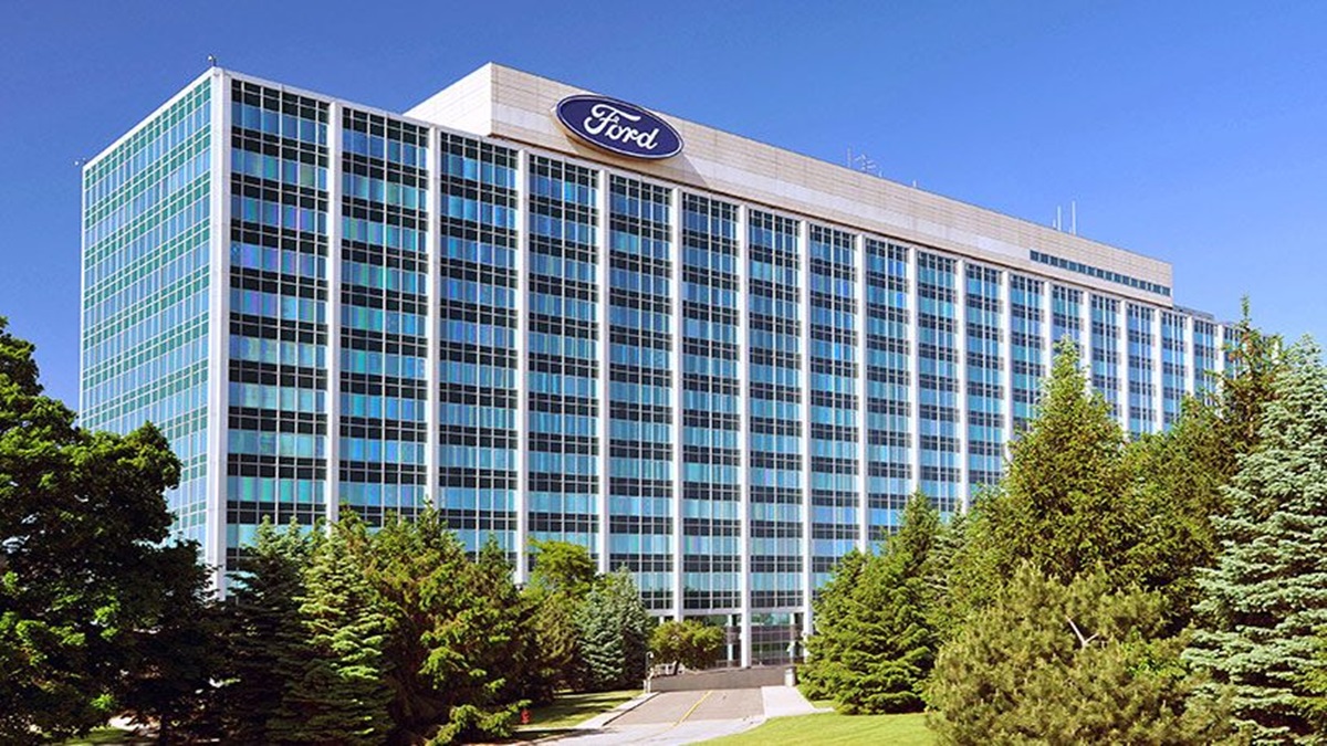 Ford To Slash 1,000 Jobs At Cologne Plant: Report