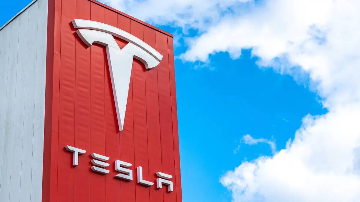 Tesla axes deal without warning, 82 employees lose jobs