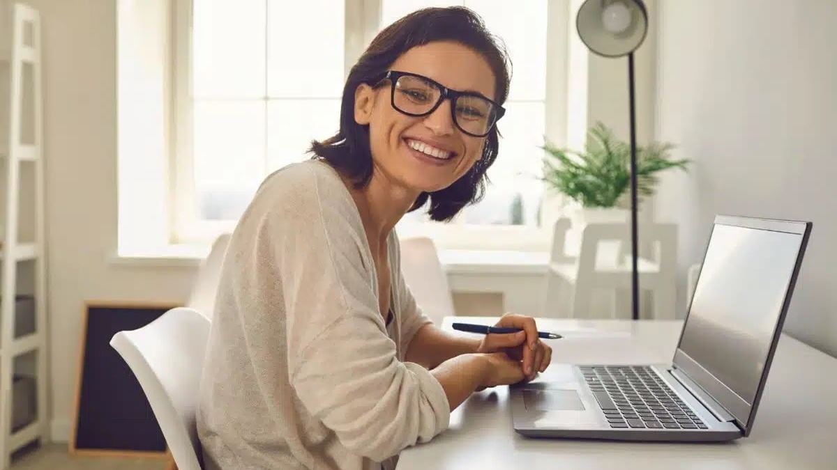 Scientists have been studying remote work for four years and have reached a very clear conclusion: “Working from home makes us happier.”