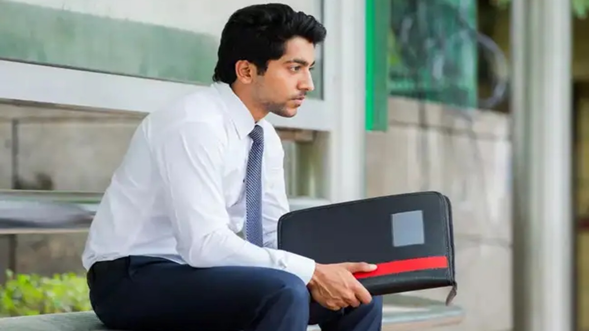 IIM-C grad, with 21 years of experience, and Rs 6.5 cr savings, opens up about not getting a job and not landing interviews