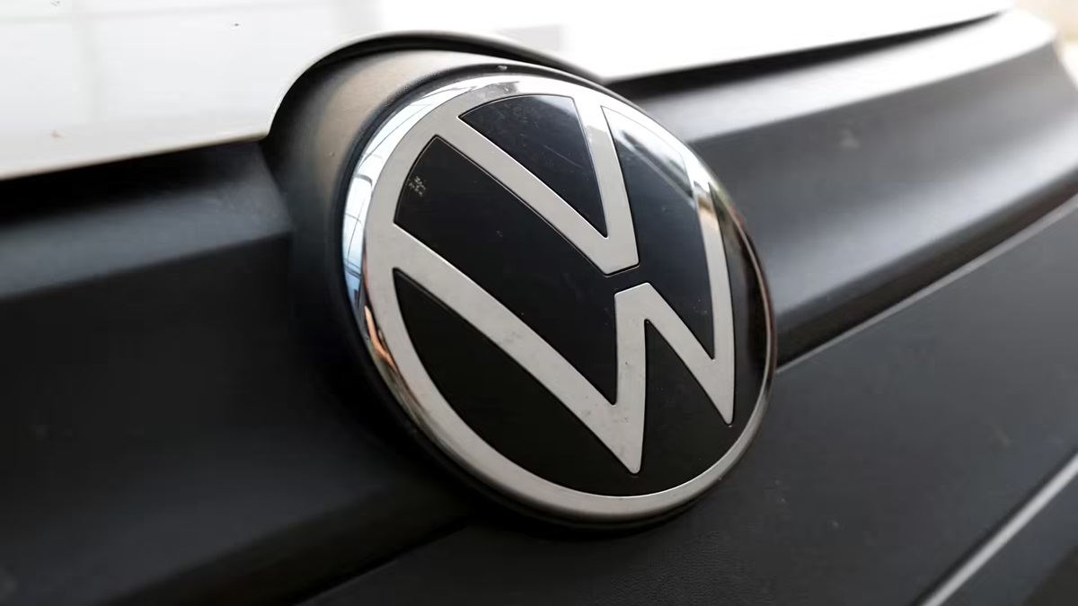 German auto industry faces deepening crisis as VW, Bosch and others slash jobs
