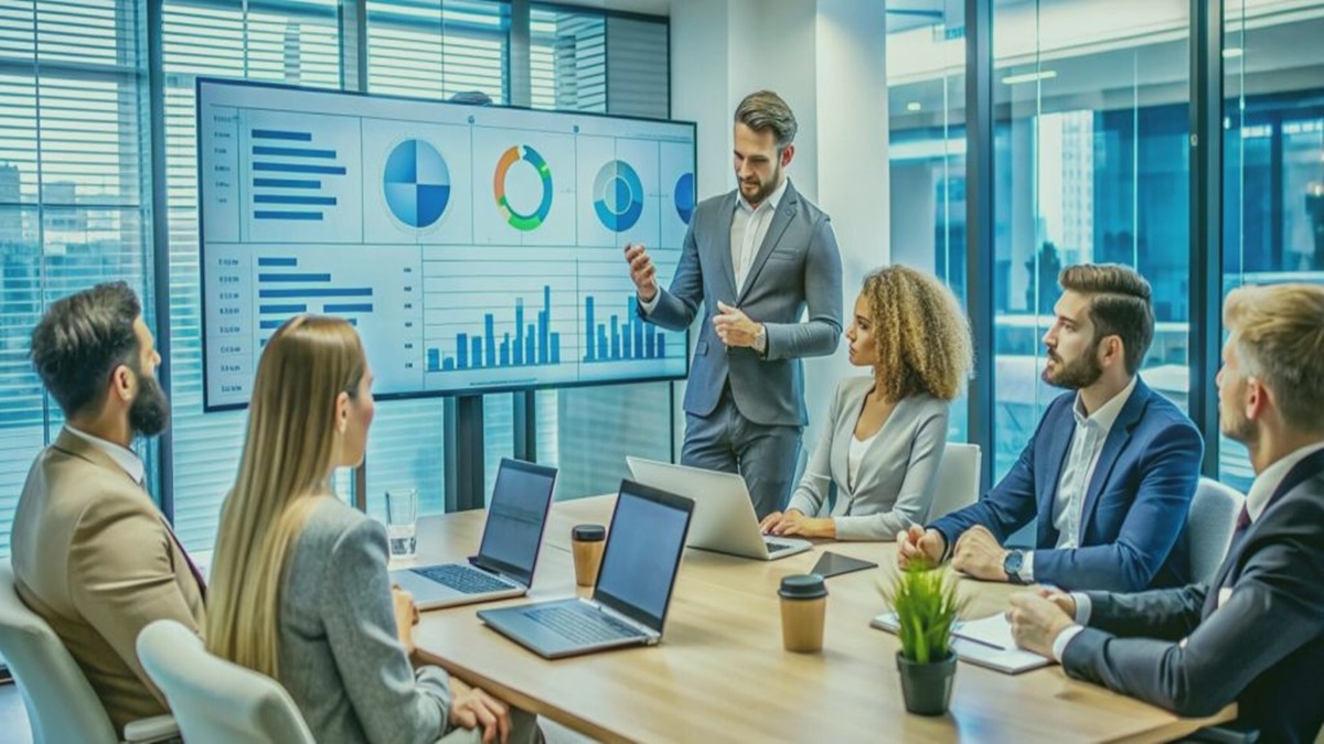 7 Effective Employee Training Programs With Real-World Examples