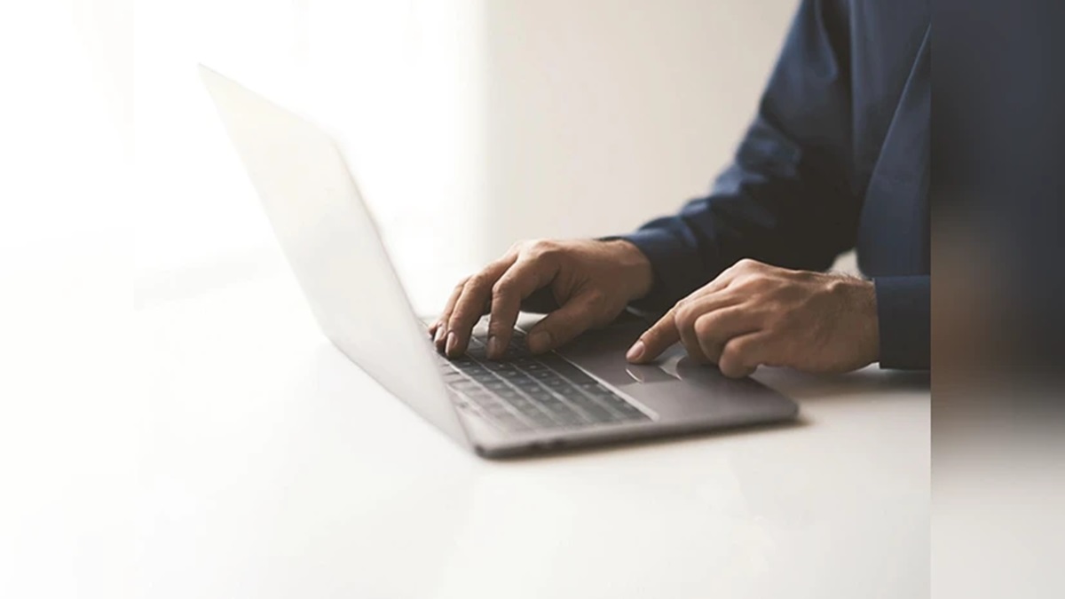 Can humans outsmart AI? This New York job seeker's clever trick says yes