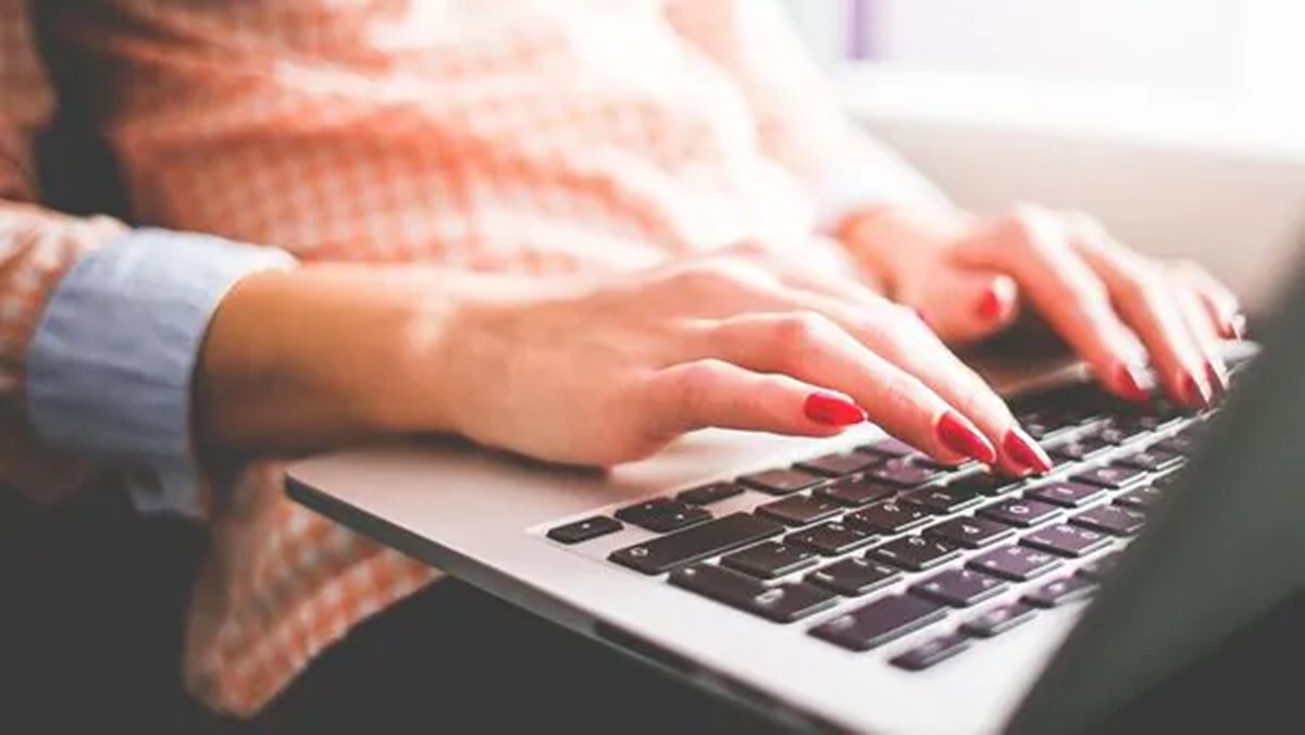 Bengaluru woman quits corporate job, seeks business advice for ₹40 lakh: Social media reacts