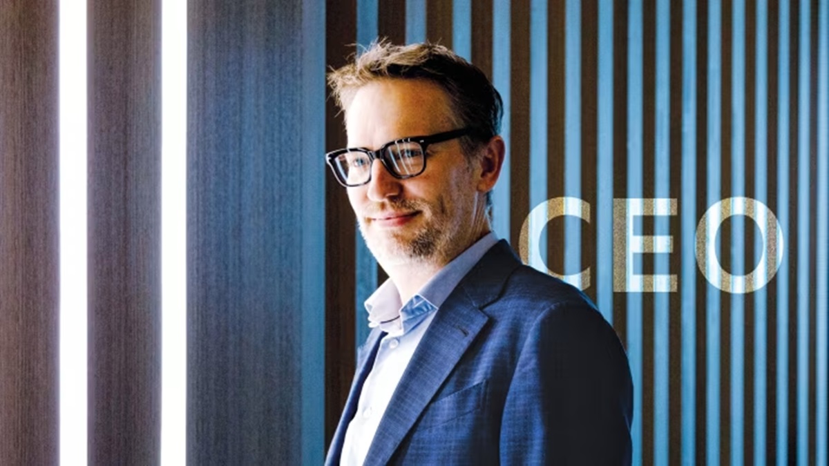 LinkedIn's CEO says these 4 qualities will matter more than fancy degrees in the future workplace