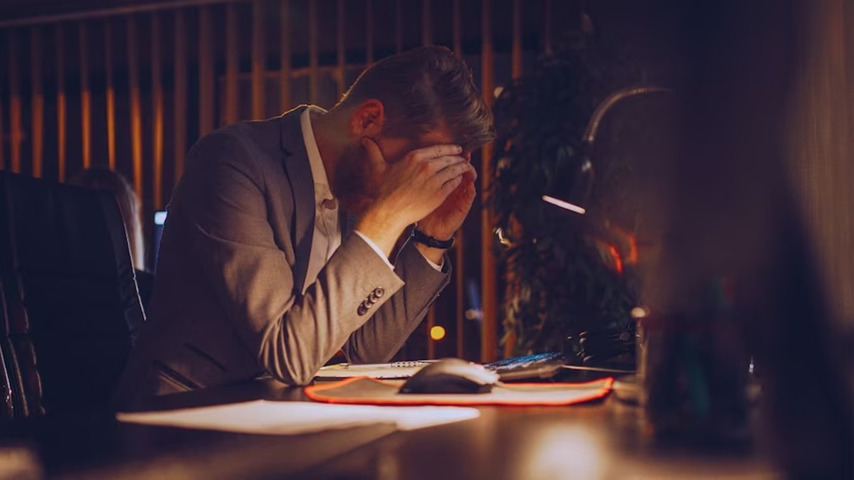 'IT looks good when you're young but...': Redditor stares at bleak future despite high salary