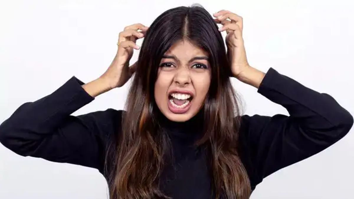 Boss's power move on employee backfires; worker openly exposes her hypocrisy with sudden resignation