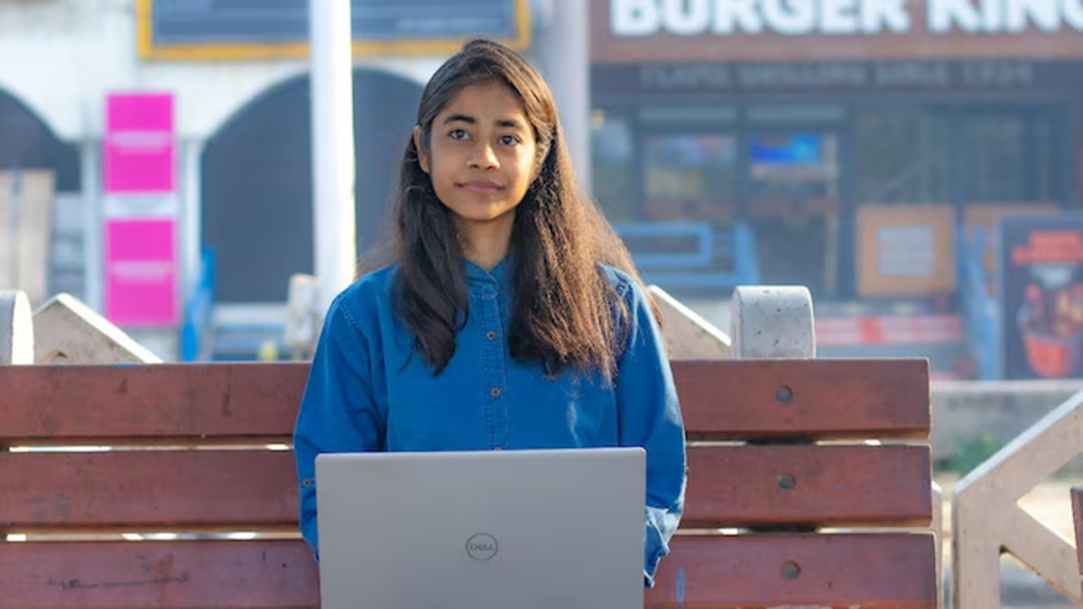 Employee exposes Indian manager who asked her to work on day off, firm takes notice