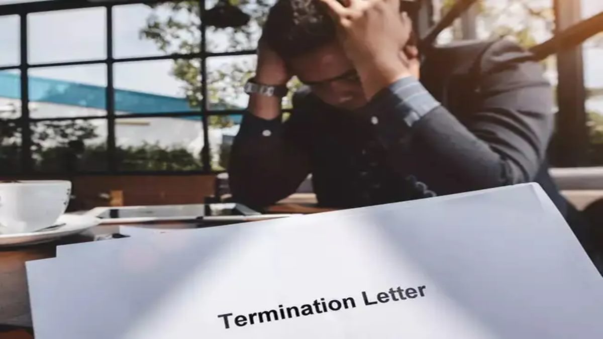 'Hard work pays off?': Techie fixed everyone’s mistakes, gets laid off. Co-worker making mistakes promoted by boss