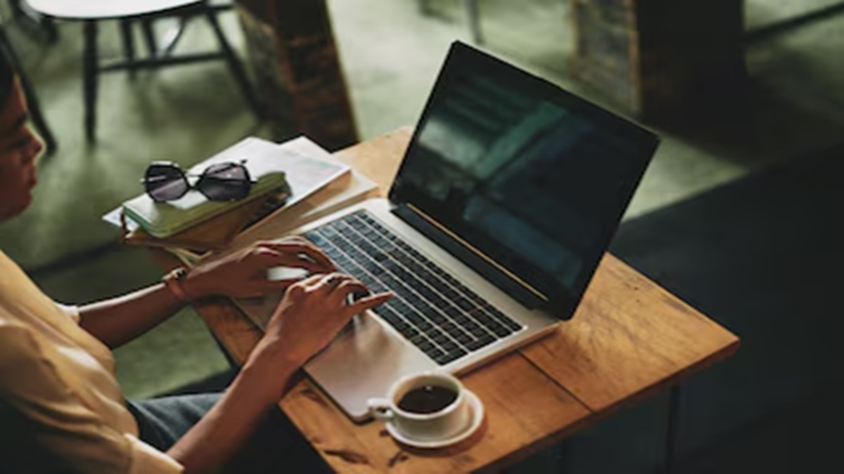 IIT graduate ditches high-paying finance job for AI startup, shares framework behind his choice: ‘AI is a racing track full of curves'